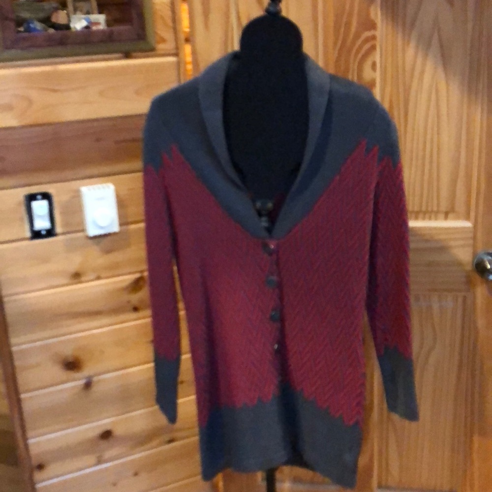 NWOT..mid length sweater